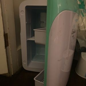 Cooluli Mini fridge